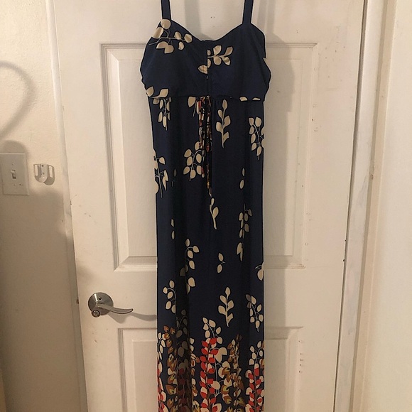 Women's long dress size medium Navy blue with floral print - Picture 1 of 4